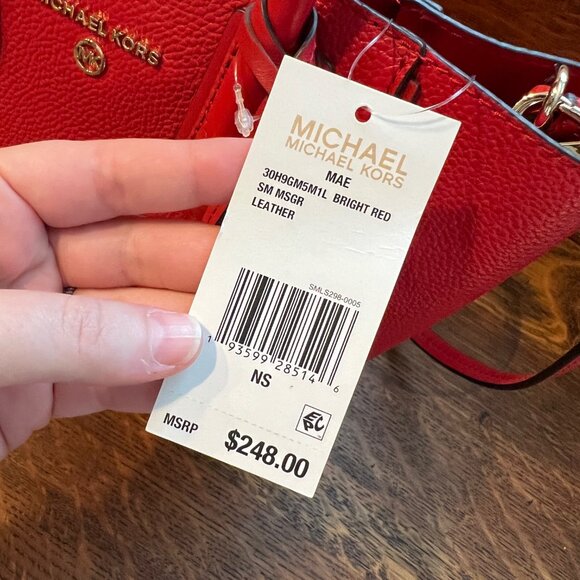 MICHAEL KORS Bright Red Leather Crossbody - Picture 9 of 14